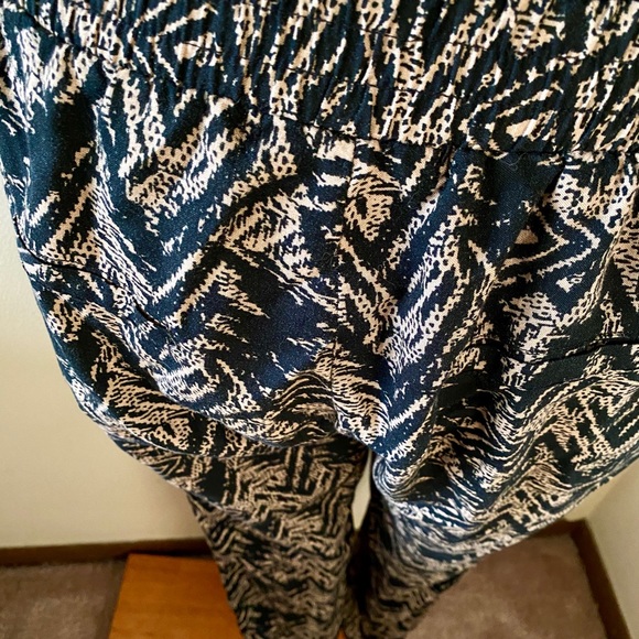 Daytrip Black and Tan Print Jogger Pant - Picture 2 of 8